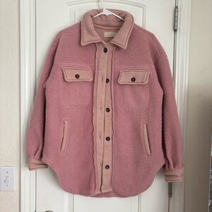 Chelsea & Violet Women’s Pink Heavy Button Down Double Pocket Sherpa Shacket - L